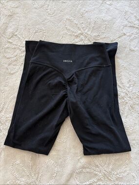 Hidden butt scrunch leggings